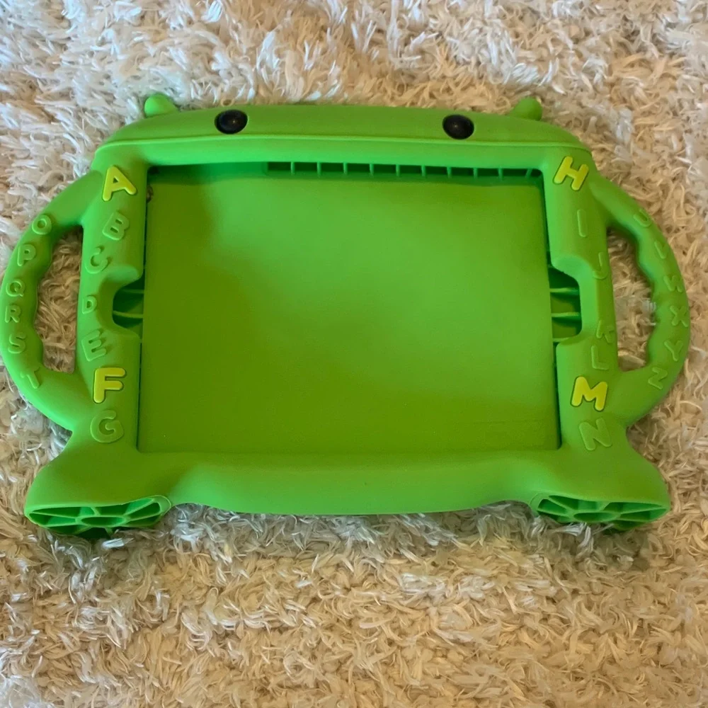 Green Tablet Case with Handles for kids iPad 10.2 INCH 10.5 INCH